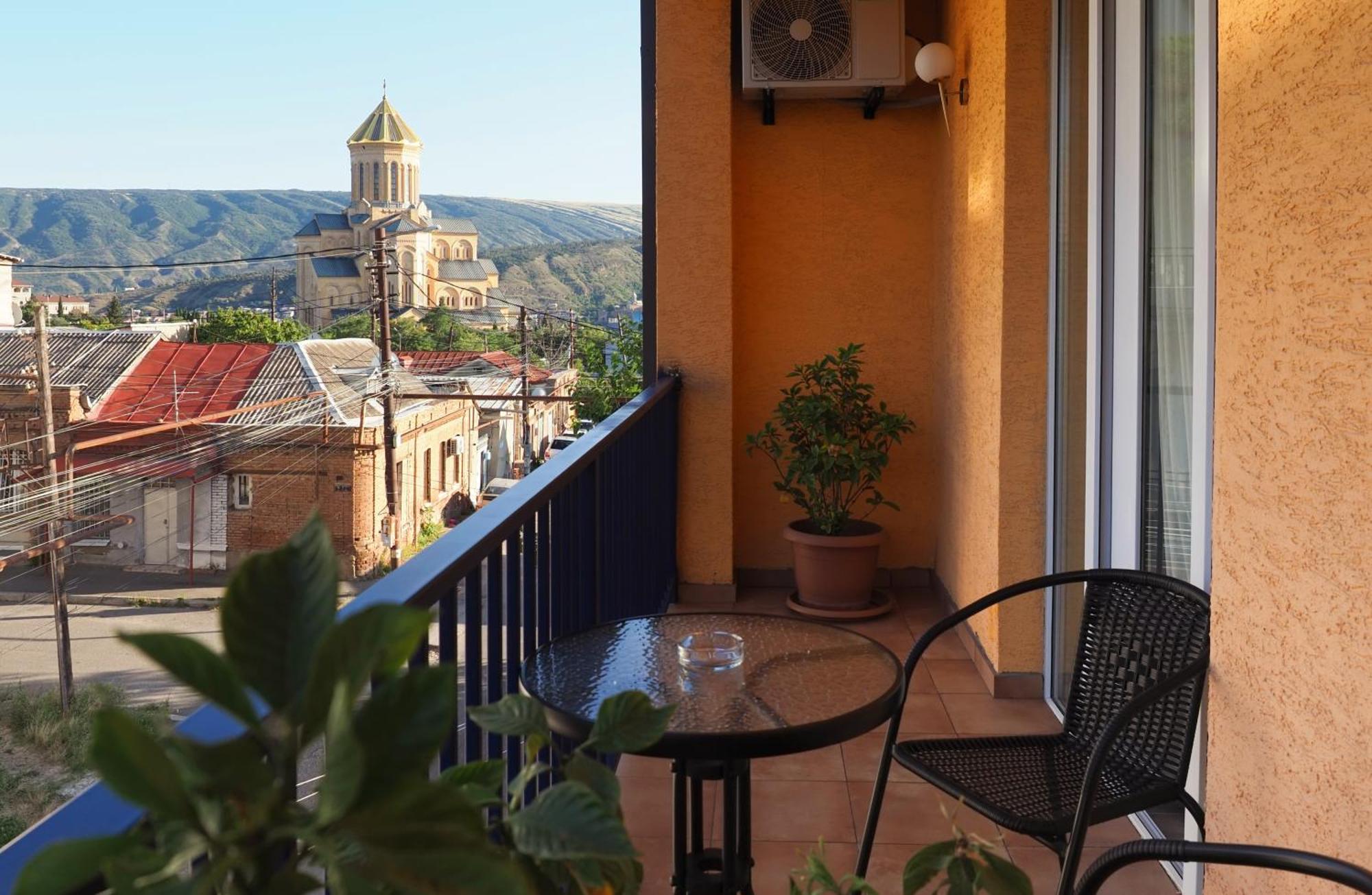 Hotel Hills In Old Tbilisi Esterno foto