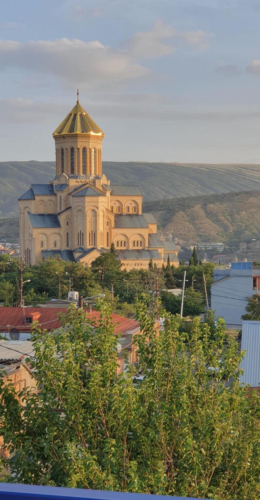 Hotel Hills In Old Tbilisi Esterno foto
